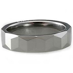 Cincin Tungsten Pyramid Stone Ring
