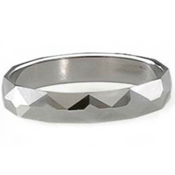 Cincin Tungsten Triangle Ring